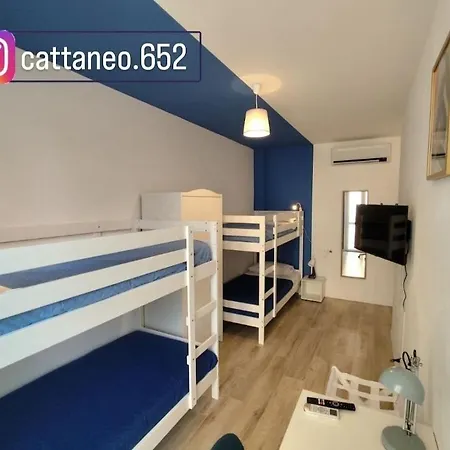 New 5-minute Walk To And Station *